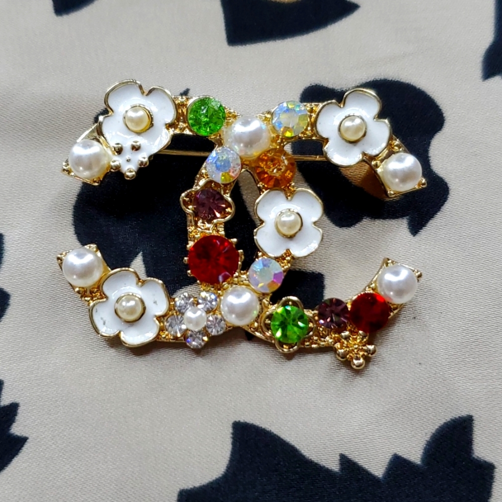 Brooch